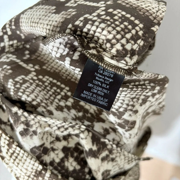 Nili Lotan Adalene Silk Dark Brown Snake Print Wide Leg Pants Size 10 - Picture 7 of 7